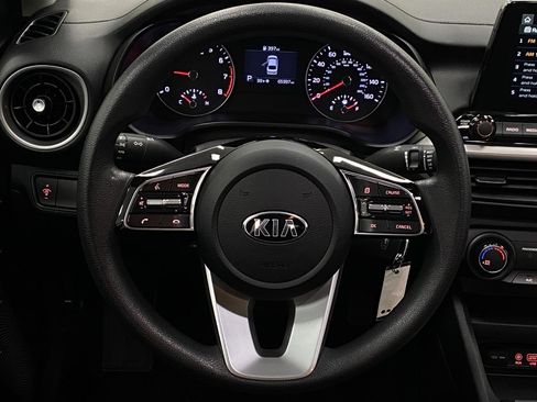 Used 2021 Kia Forte LXS image 14