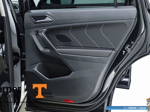 Used 2023 Volkswagen Tiguan SE image 30