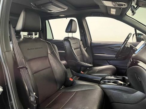 Used 2022 Honda Pilot Black Edition image 8