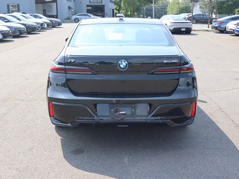 Used 2023 BMW i7 xDrive60 AWD/4WD image 6