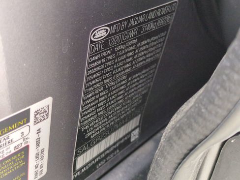 Used 2021 Land Rover Range Rover AWD/4WD image 34