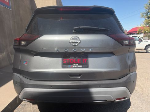 Used 2022 Nissan Rogue S FWD image 9