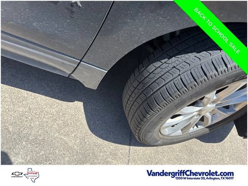 Used 2019 Chevrolet Equinox LT FWD image 7