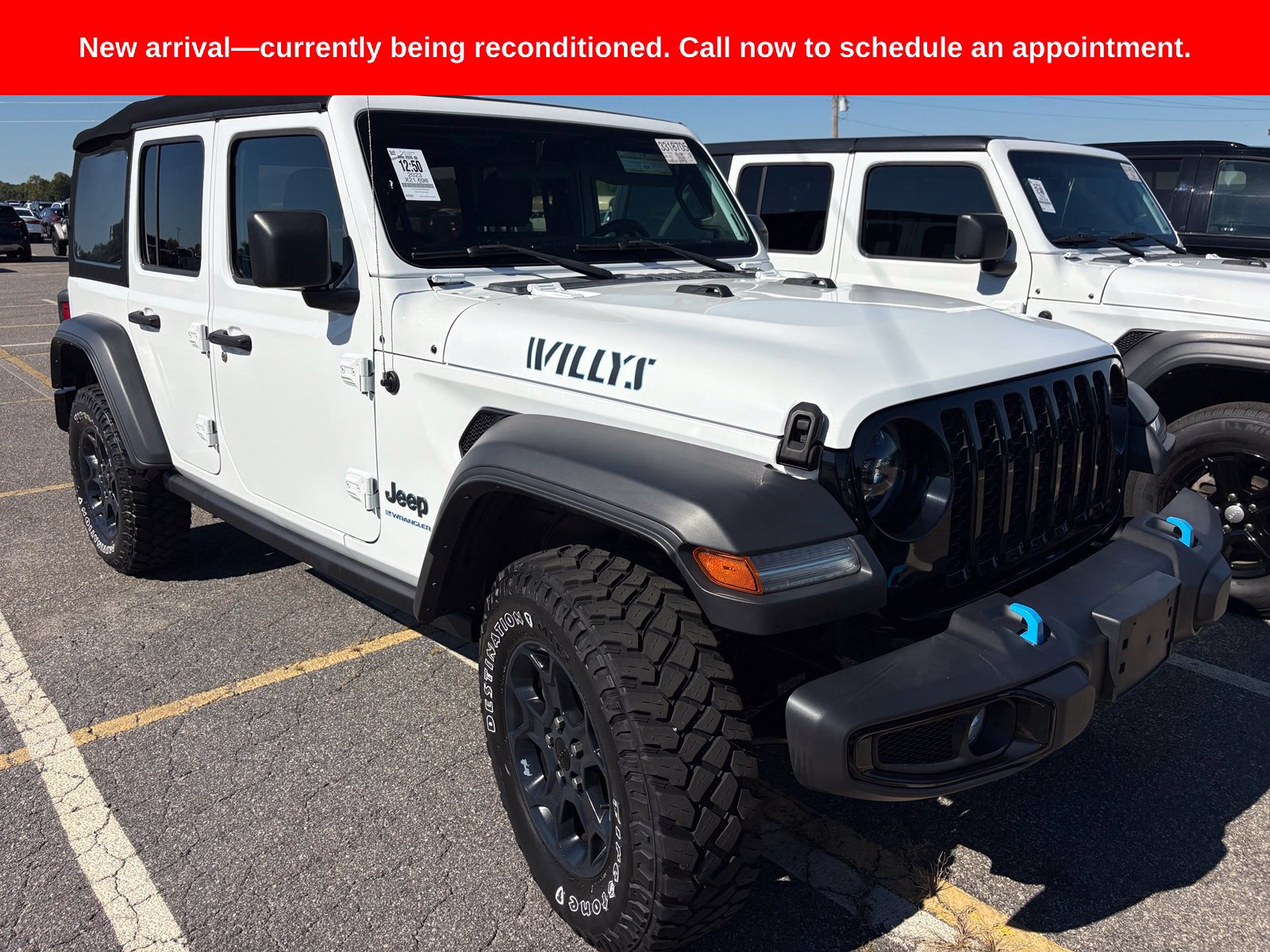 Used 2023 Jeep Wrangler Unlimited w/ Cold Weather Group AWD/4WD image 1