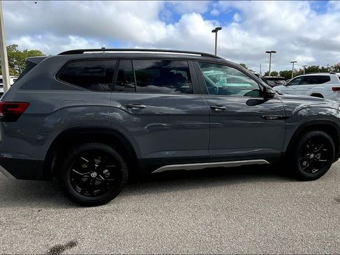 New 2026 Volkswagen Atlas Peak Edition AWD/4WD image 4