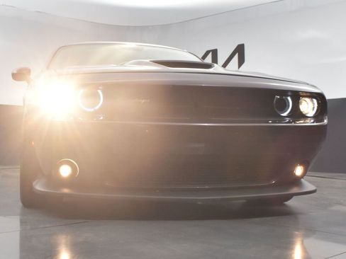 Used 2022 Dodge Challenger R/T Scat Pack w/ Dynamics Package RWD image 24