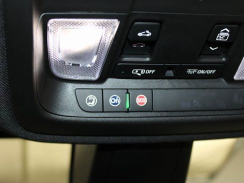 Certified 2025 Cadillac XT5 Sportv w/ Technology Package image 34