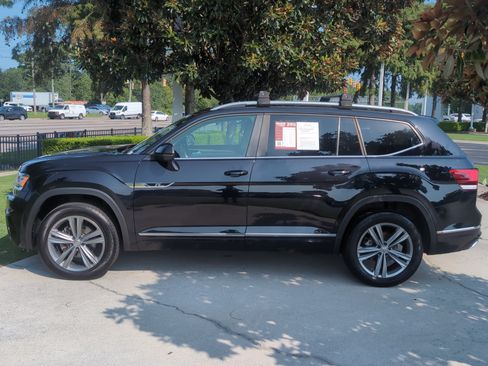 Used 2019 Volkswagen Atlas SE w/ Panoramic Sunroof Package FWD image 7