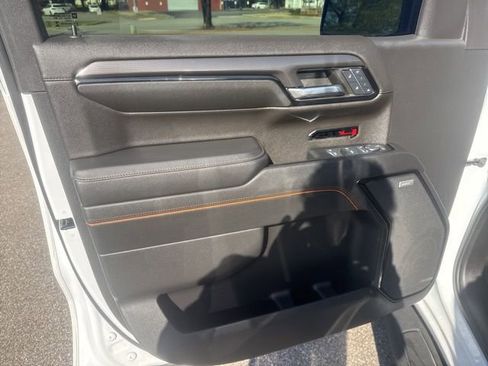 Used 2024 GMC Sierra 1500 AT4 w/ AT4 Premium Package image 23