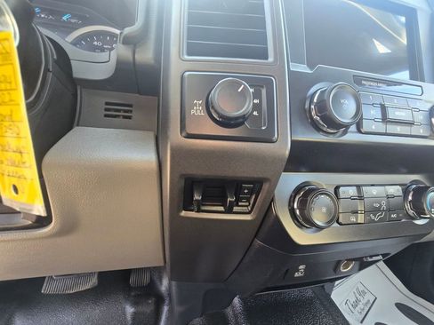 Used 2022 Ford F250 XL w/ Power Equipment Group image 14