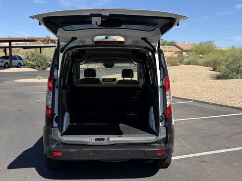 Used 2023 Ford Transit Connect XL FWD image 5