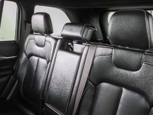 Used 2024 Jeep Grand Cherokee Limited w/ Luxury Tech Group II AWD/4WD image 27
