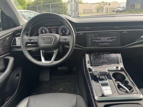 Used 2023 Audi Q8 Prestige w/ Prestige Package AWD/4WD image 13