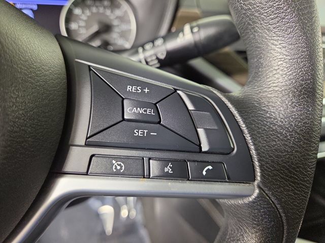 Used 2023 Nissan Altima 2.5 SV FWD image 23