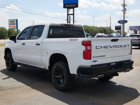 Used 2022 Chevrolet Silverado 1500 LT Trail Boss w/ Safety Package AWD/4WD image 3