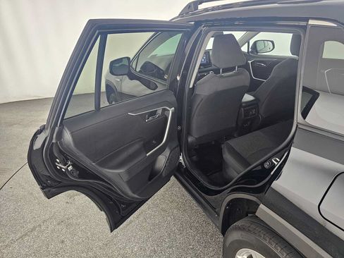 Used 2020 Toyota RAV4 XLE w/ Convenience Package AWD/4WD image 15