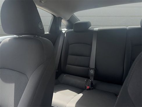 Used 2022 Chevrolet Malibu RS image 11