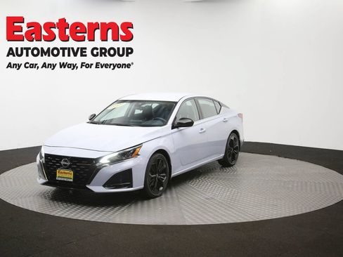 Used 2023 Nissan Altima 2.5 SR FWD image 58