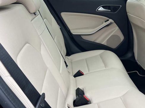 Used 2017 Mercedes-Benz GLA 250 4MATIC image 24