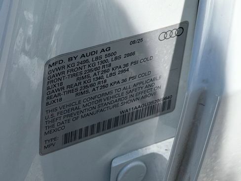 Used 2025 Audi Q5 Premium w/ Convenience Package AWD/4WD image 31