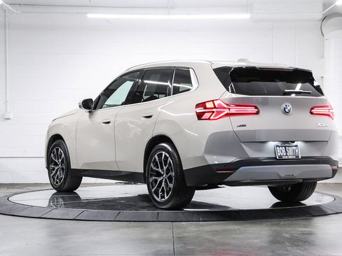 Used 2025 BMW X3 xDrive30i w/ Premium Package image 4