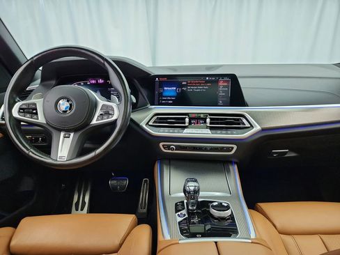 Used 2022 BMW X5 xDrive40i AWD/4WD image 53