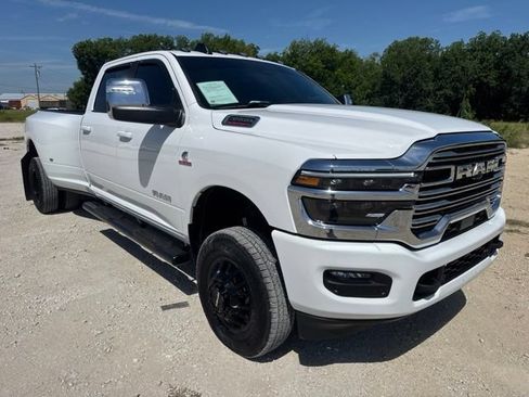 Used 2026 RAM 3500 Laramie w/ Max Tow Package AWD/4WD image 8