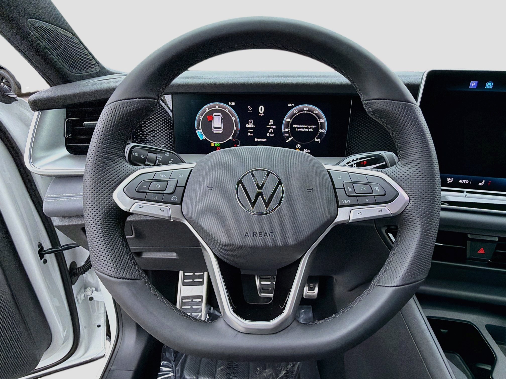 Used 2026 Volkswagen Tiguan SE R-Line FWD image 38