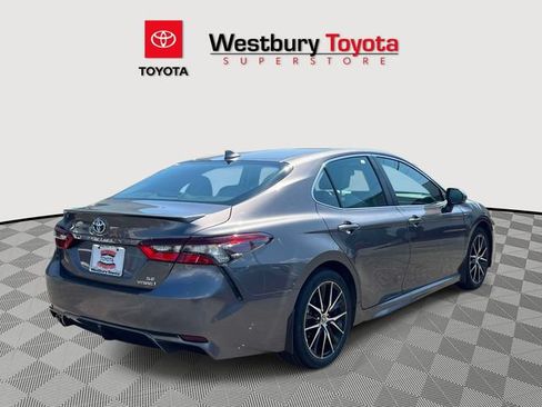 Certified 2024 Toyota Camry SE FWD image 9