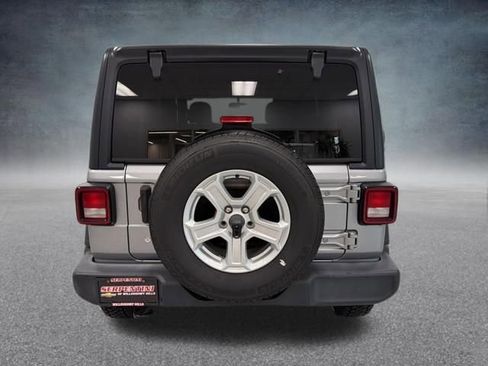 Used 2019 Jeep Wrangler Unlimited Sport S AWD/4WD image 9