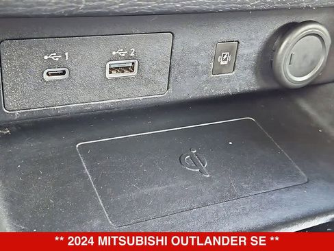 Used 2024 Mitsubishi Outlander SE FWD image 31