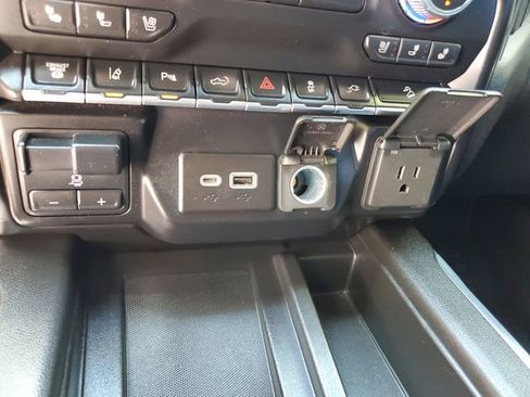 Used 2021 GMC Sierra 2500 Denali w/ Denali Ultimate Package image 25