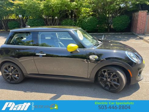 Used 2021 MINI Cooper SE w/ 6.5" Touchscreen Package FWD image 14