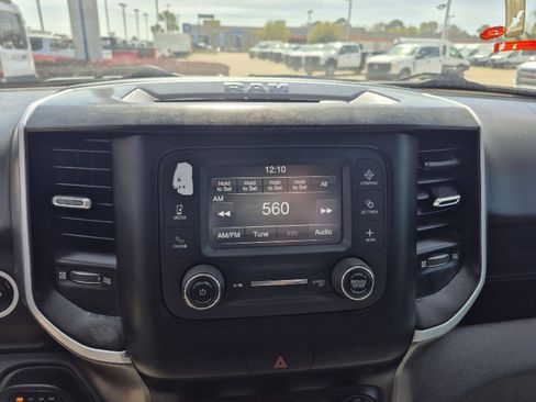 Used 2020 RAM 1500 Lone Star RWD image 5