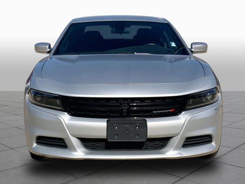 Used 2022 Dodge Charger SXT RWD image 3