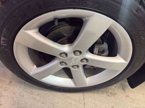 Used 2006 Pontiac Solstice Convertible w/ Premium Package image 24