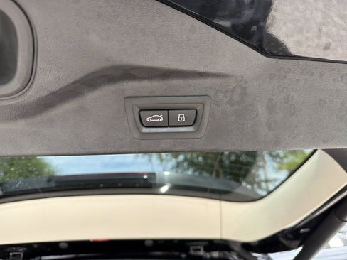 Used 2024 BMW X7 xDrive40i AWD/4WD image 13