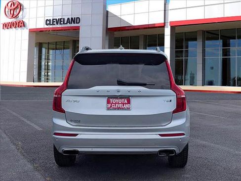 Used 2018 Volvo XC90 T6 Momentum w/ Convenience Package AWD/4WD image 6