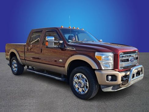 Used 2012 Ford F250 King Ranch w/ King Ranch w/Chrome Pkg AWD/4WD image 3