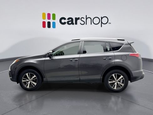 Used 2016 Toyota RAV4 XLE AWD/4WD image 2