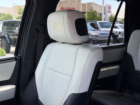 Used 2024 Toyota Sequoia Capstone AWD/4WD image 10