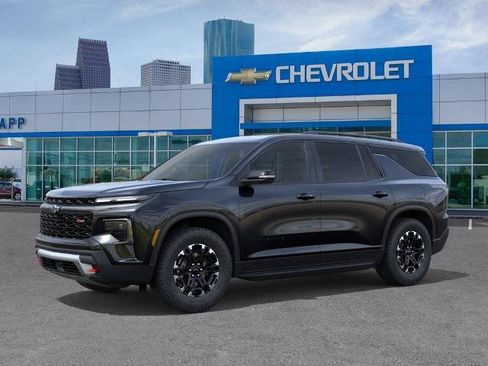 New 2027 Chevrolet Traverse Z71 w/ LPO, Floor Liner Package AWD/4WD image 2