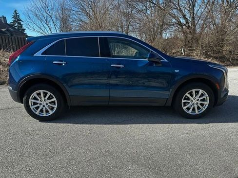 Used 2019 Cadillac XT4 Luxury w/ Cold Weather Package image 4