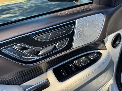 Used 2018 Lincoln Navigator Black Label w/ Cargo Package image 41