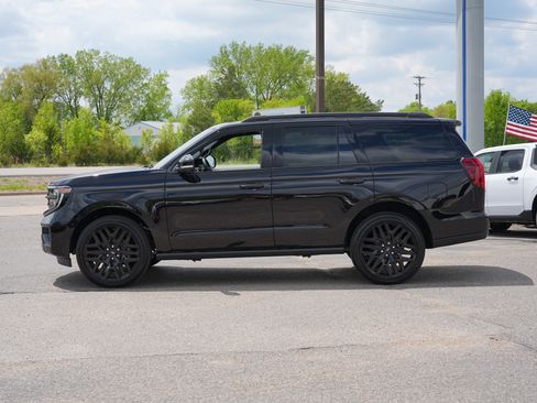 New 2026 Ford Expedition Platinum w/ Stealth Performance Package AWD/4WD image 7