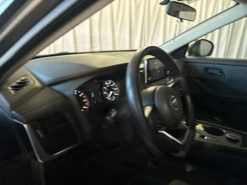 Used 2021 Nissan Rogue S AWD/4WD image 19