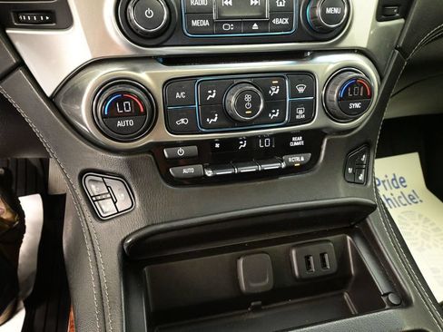 Used 2019 Chevrolet Tahoe Premier AWD/4WD image 38