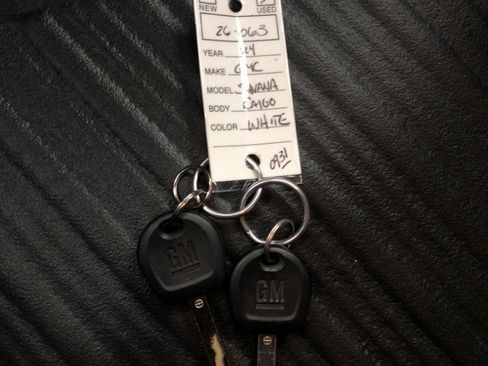 Used 2024 GMC Savana 2500 w/ Driver Convenience Package image 33