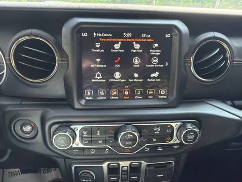 Used 2021 Jeep Wrangler Unlimited Sahara AWD/4WD image 16