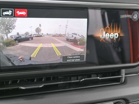 New 2025 Jeep Wrangler Unlimited Rubicon 392 image 32